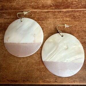 Cream and Tan Shell/Mother of Pearl Round Earrings